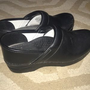 Dansko size 39